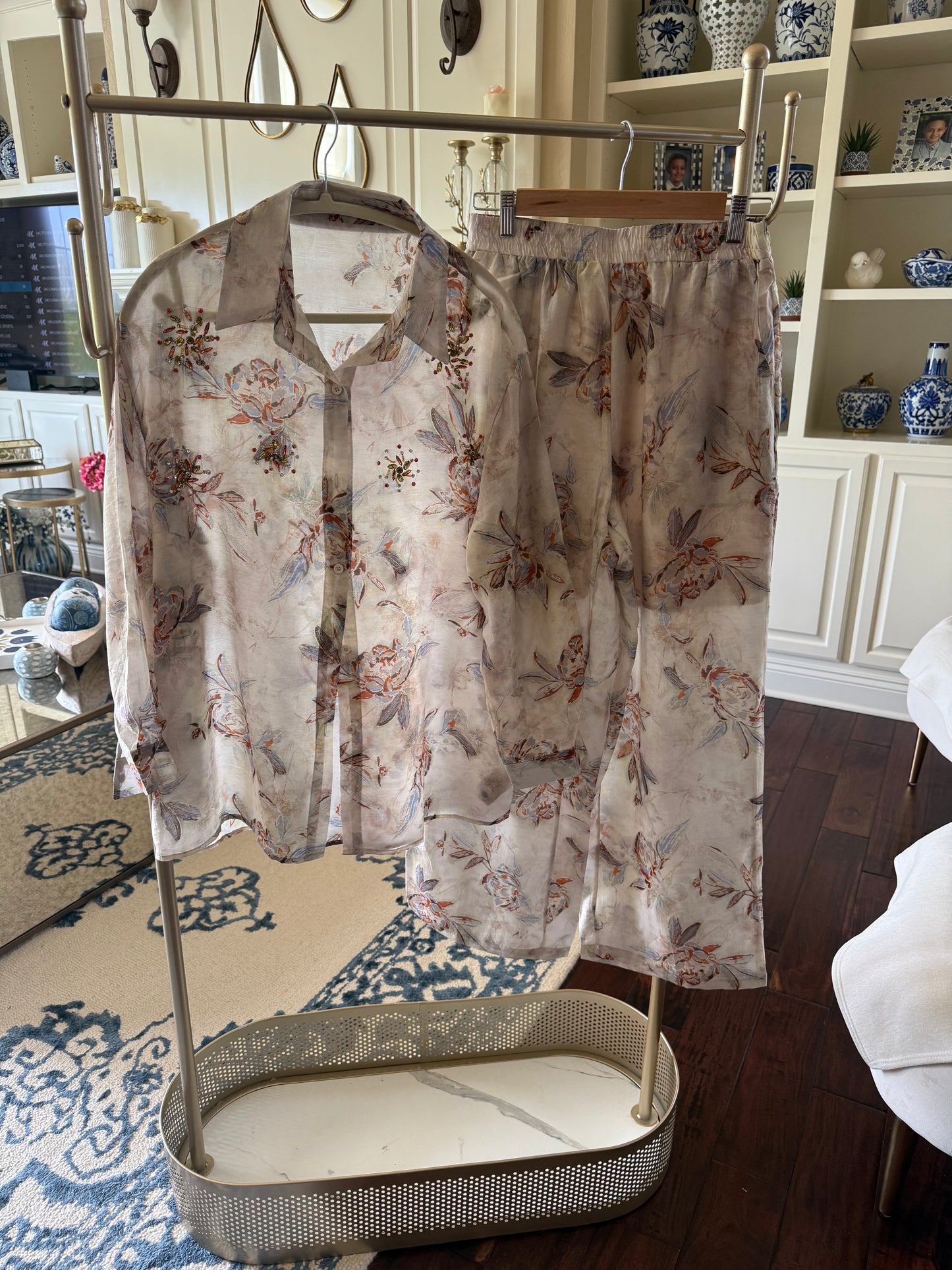 Hania sets