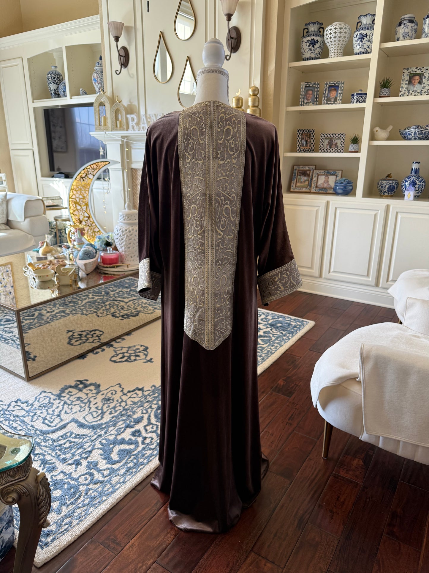 Farah Abaya